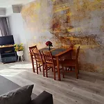 אתר נופש Osrodek Wypoczynkowy Gwarek אוסטרוני מורסקי