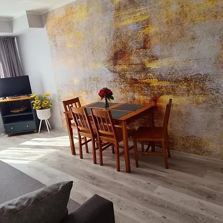 리조트 Osrodek Wypoczynkowy Gwarek 우스트 노리 모르스키